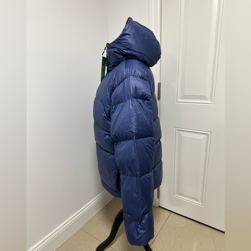 Navy Blue Quilted Puffer Jacket with Hood and Zipper Closure - Picture 8 of 11